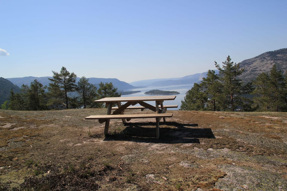 An outlook 500m from the cabins