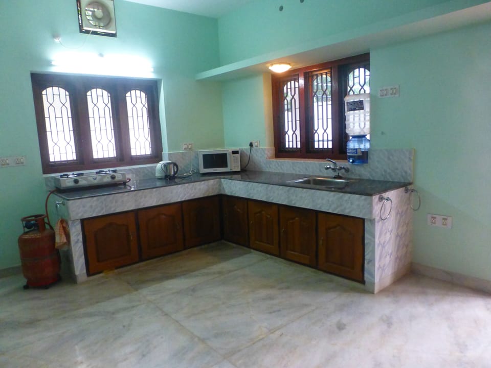Kitchen with all your needs.