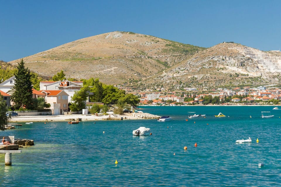 FANI apartment with 3 bedrooms in Mastrinka near TROGIR Apartment in Trogir