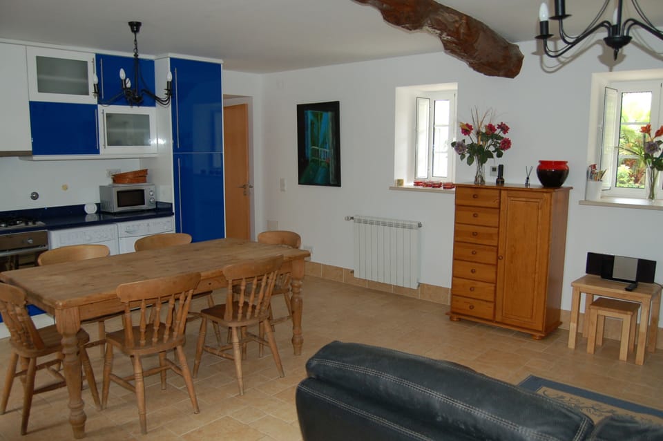 Kitchen/dining room Apartment 5.