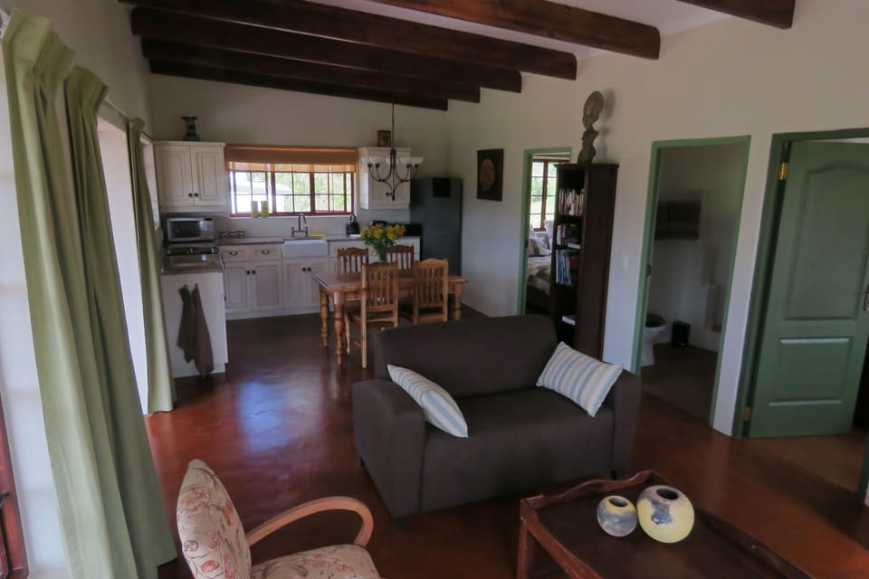 Open kitchen fully equiped