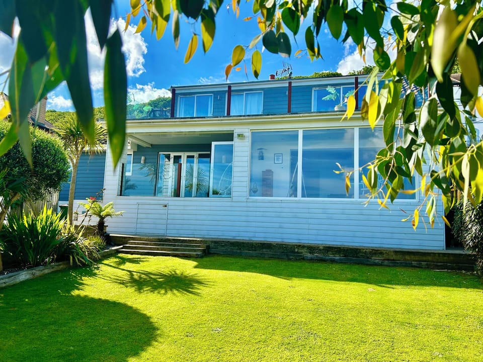 far reaching costal views from the first floor balcony 