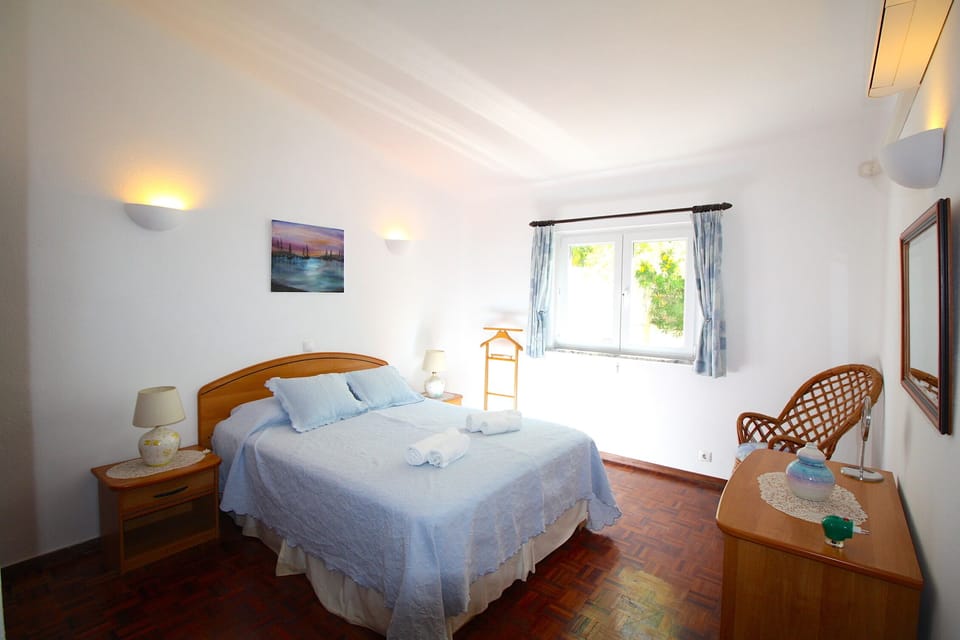 Upper-floor bedroom