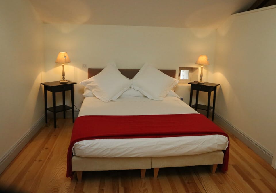 1st floor Queen size double bed