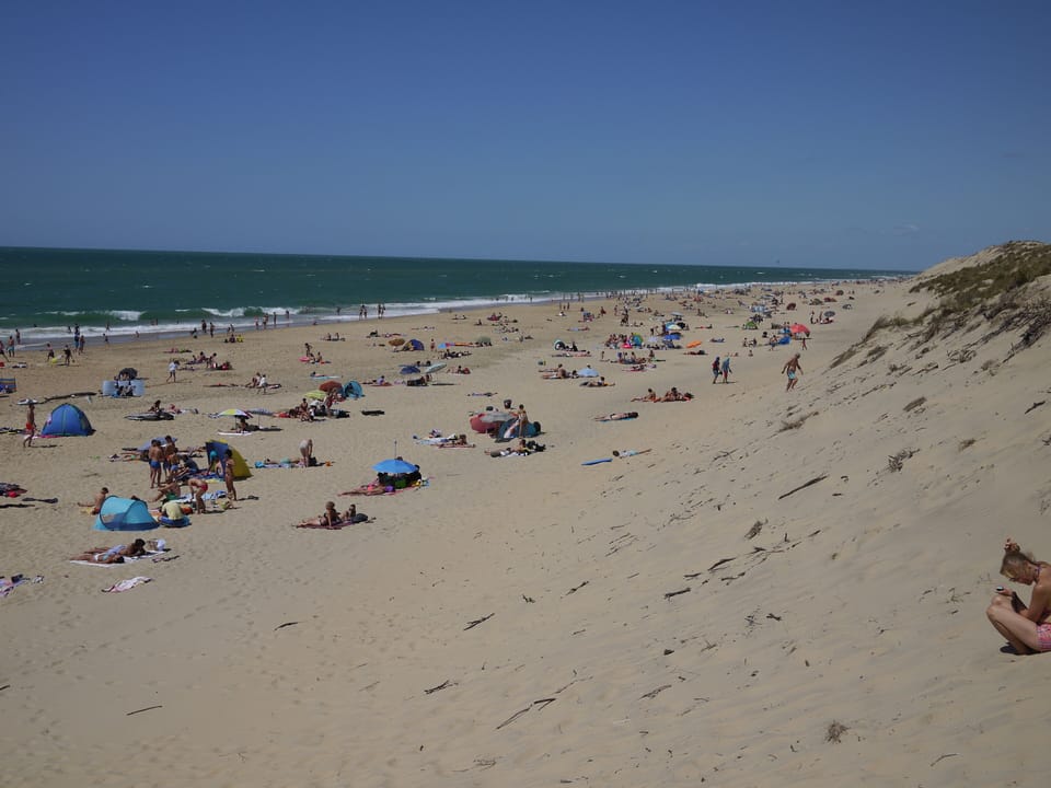 Large, wide beaches (approx 25mins from Beauvoir)