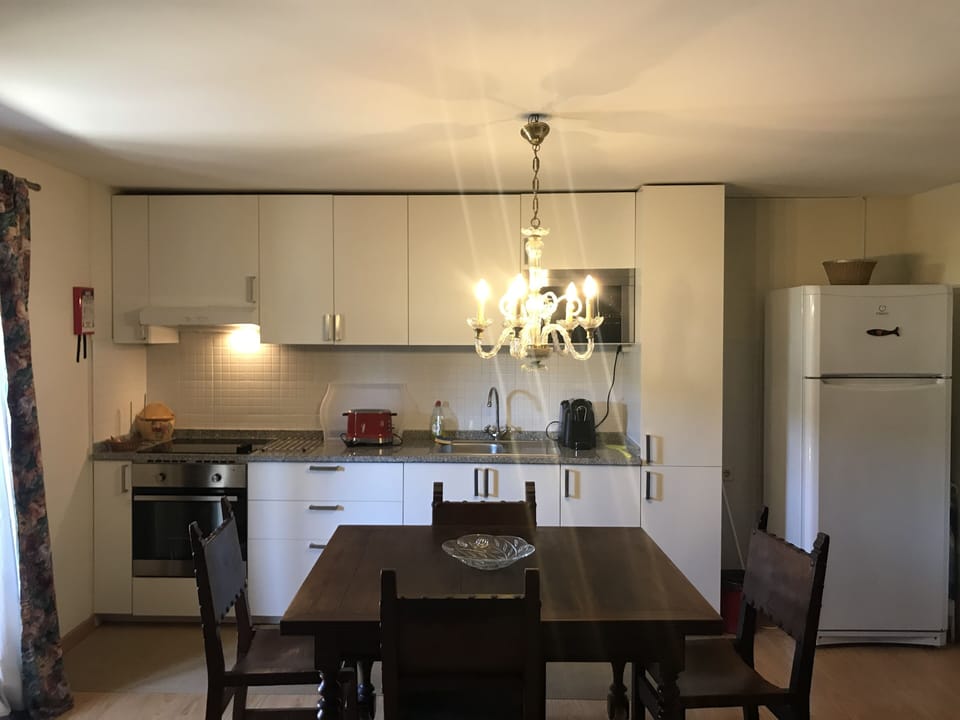 Cozinha e sala de jantar
