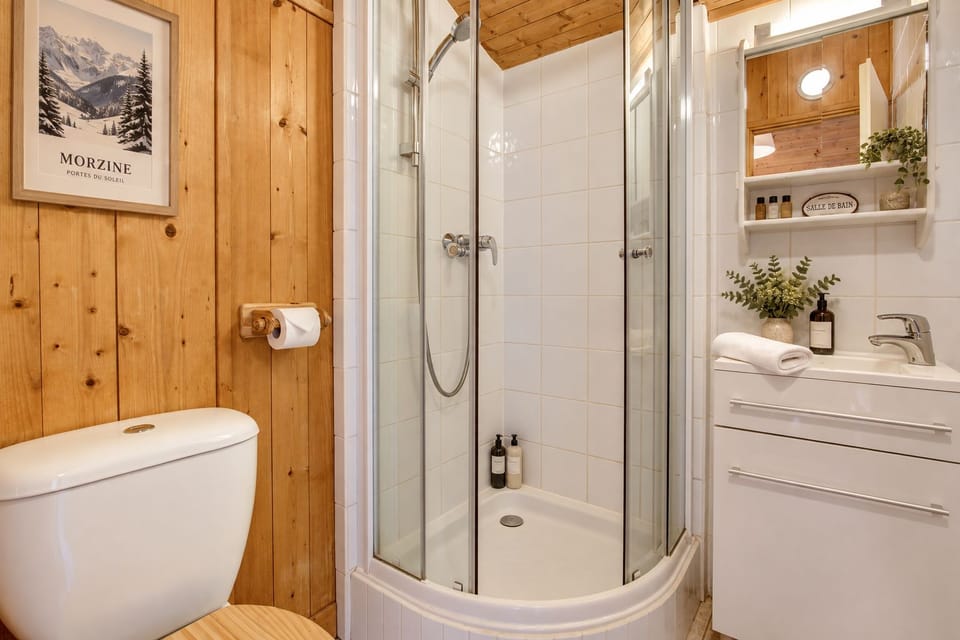 Telemark Two. Perfect location in the centre of town. Apartment in Montriond