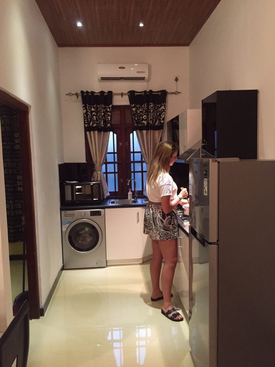 Kitchen well-equipped for self-catering.
