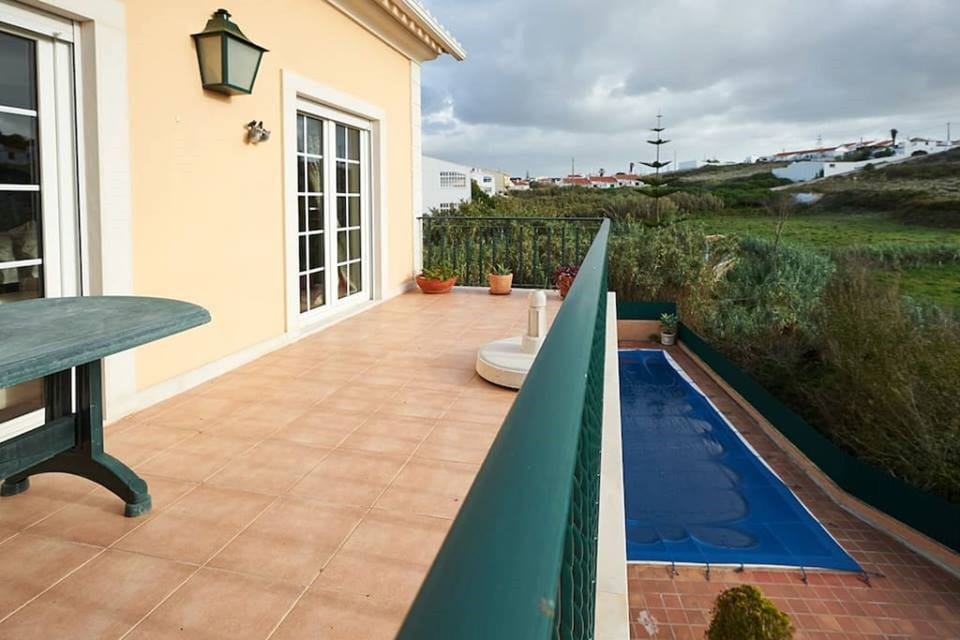 House and Swimming Pool
