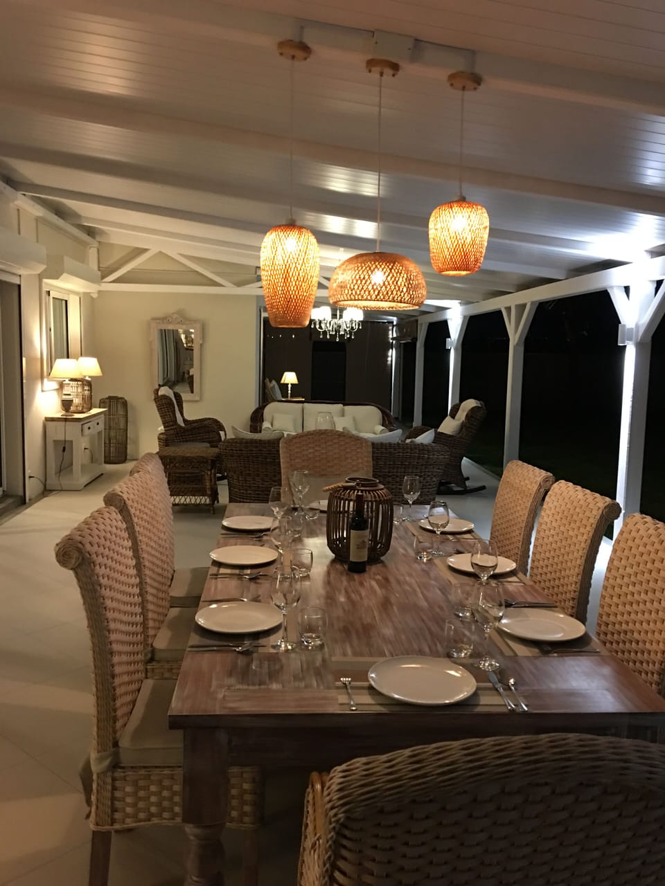 Outdoor dining