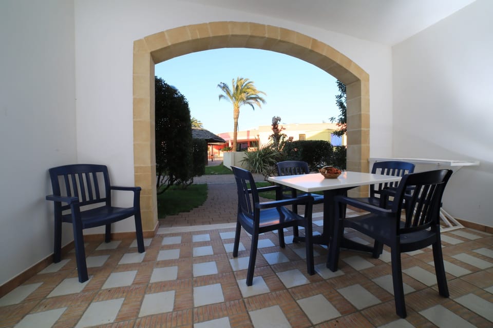 veranda coperta e attrezzata
