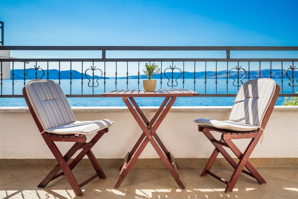 Private sea view balcony