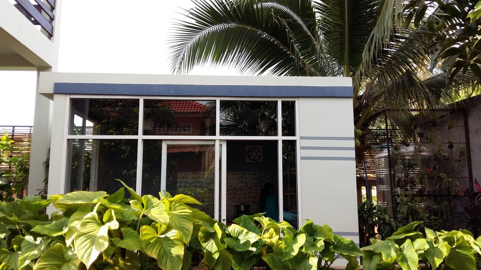 Outdoor kitchen for cooking class 