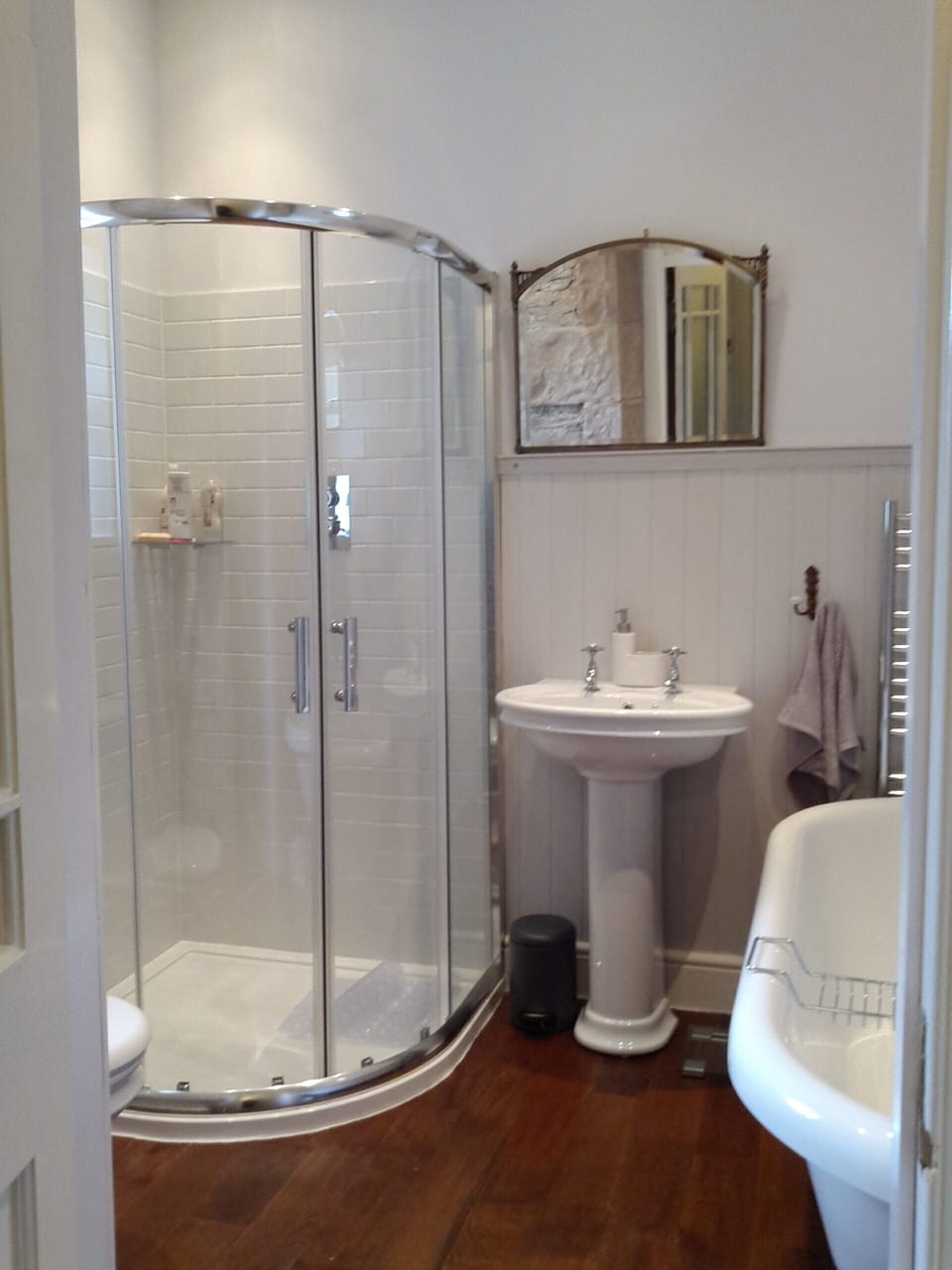 Main bathroom