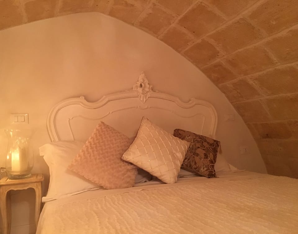 Extra large king size beds in elegant, pared back surroundings