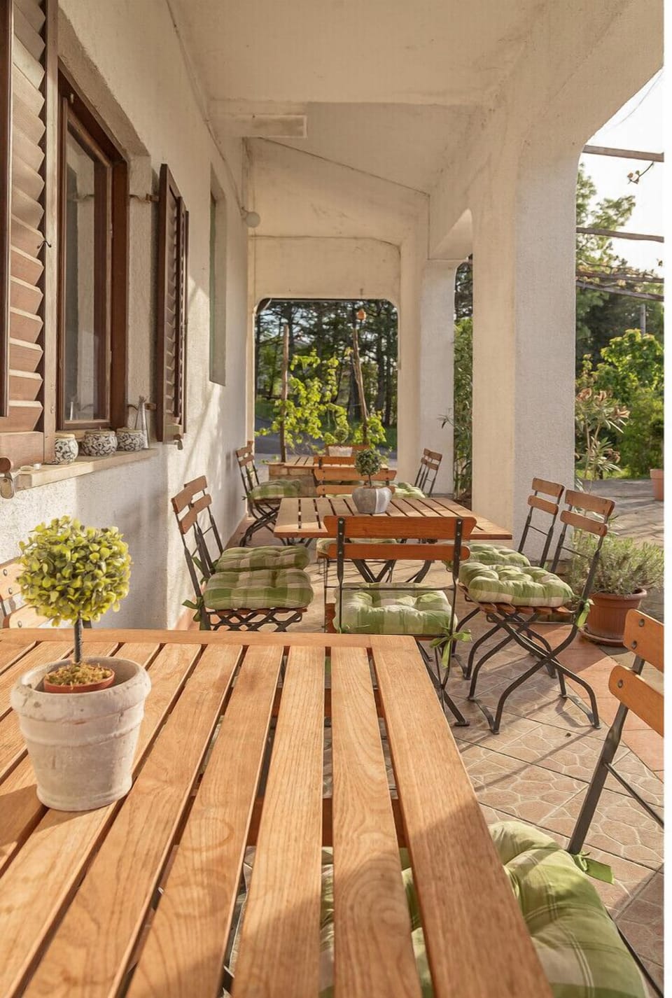 Outdoor dining
