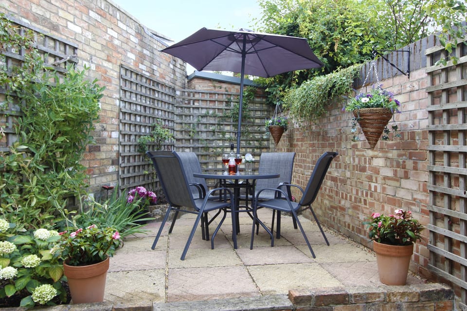 Private courtyard garden