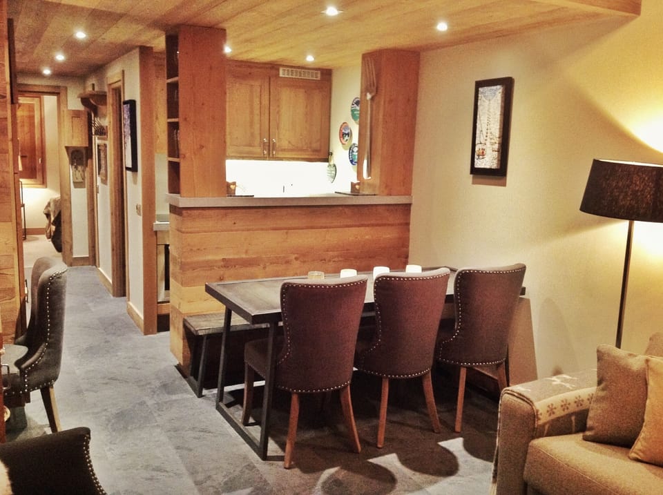 Kitchen / Dining