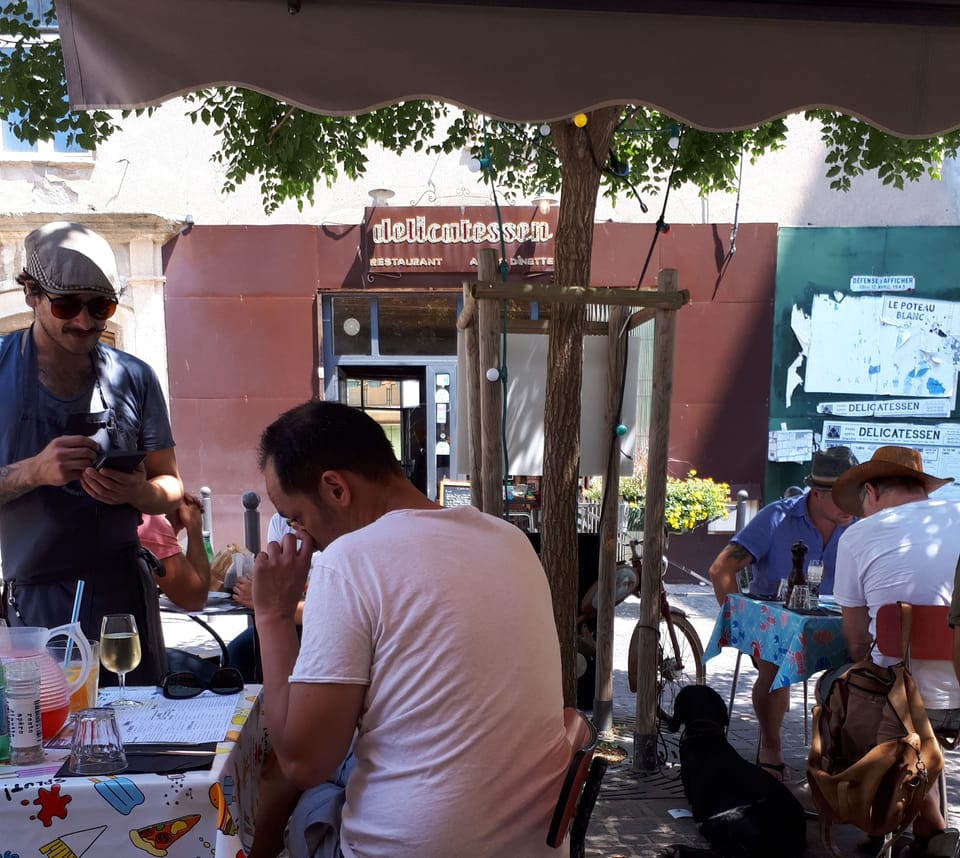 Dining in the old Marseillan village