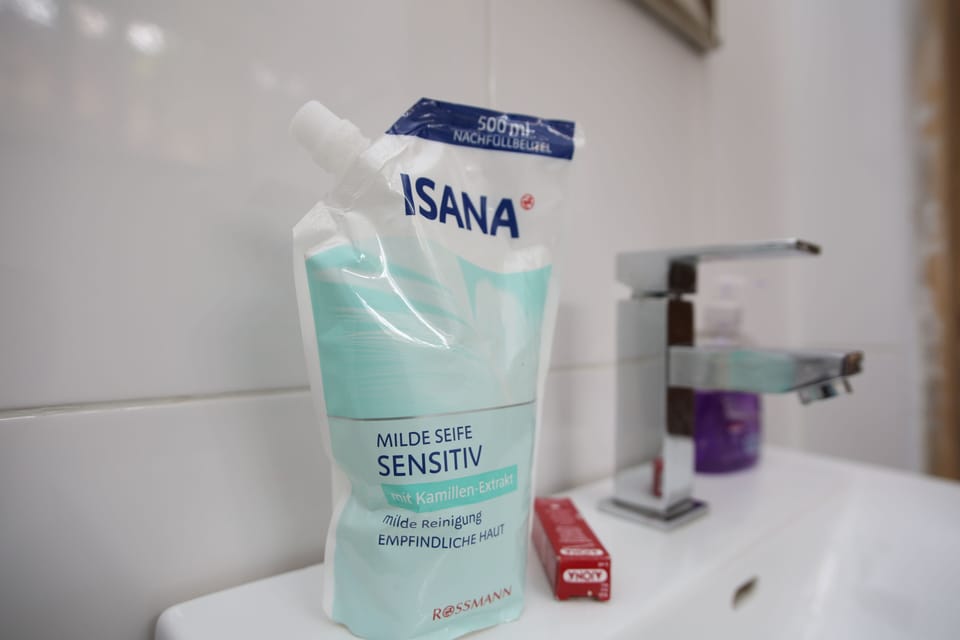 Bathroom amenities