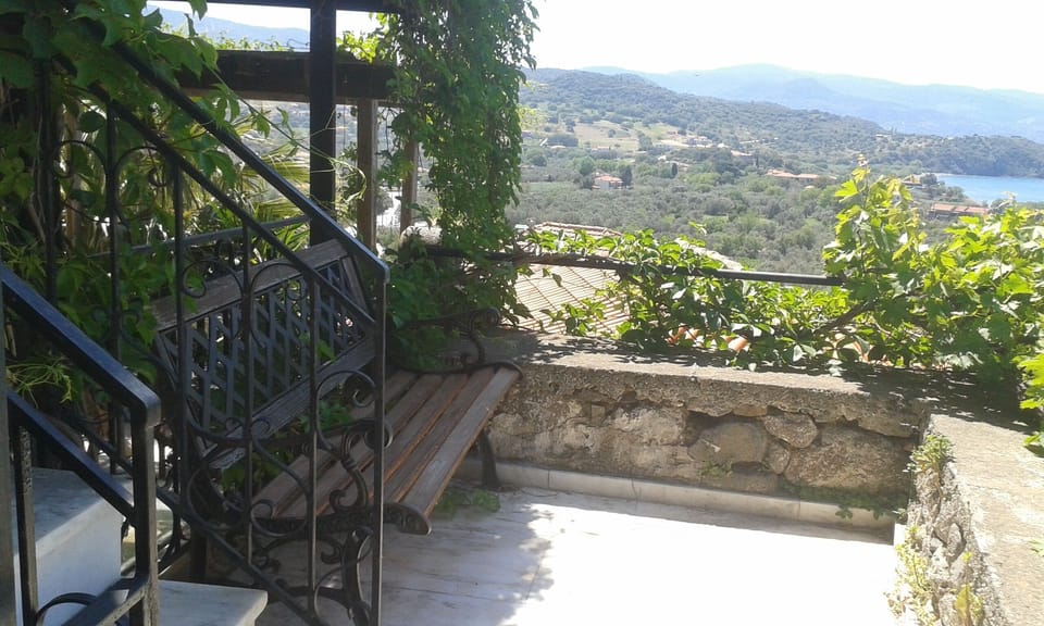 Mid balcony to watch sunset