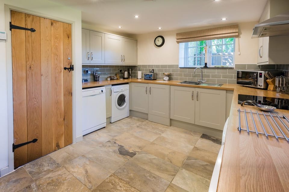 Winterton Cottage - Kitchen