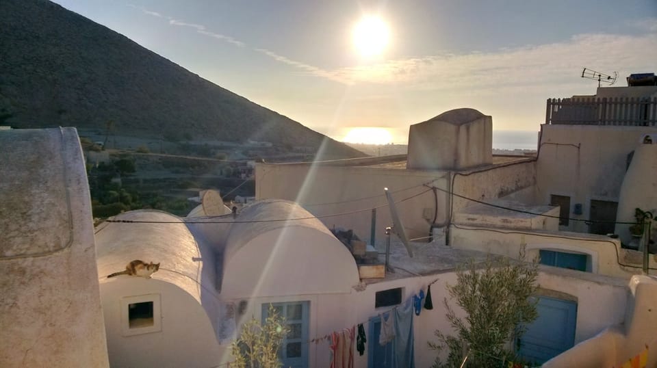 Traditional house in middle-age castle of Emporio Santorini House in Santorini