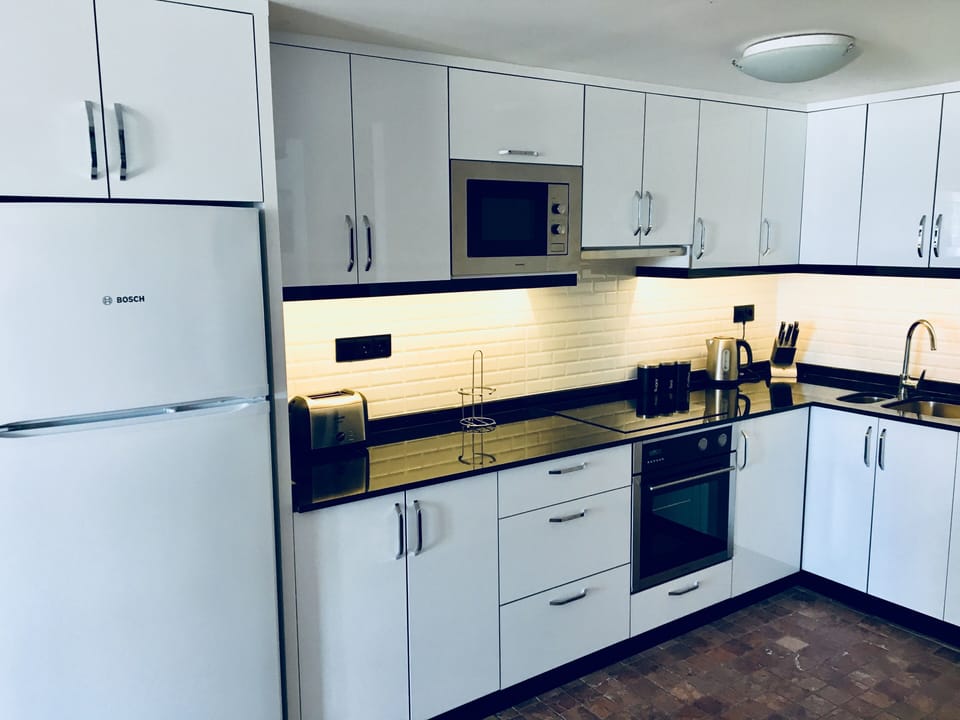 Fully equipped modern kitchen