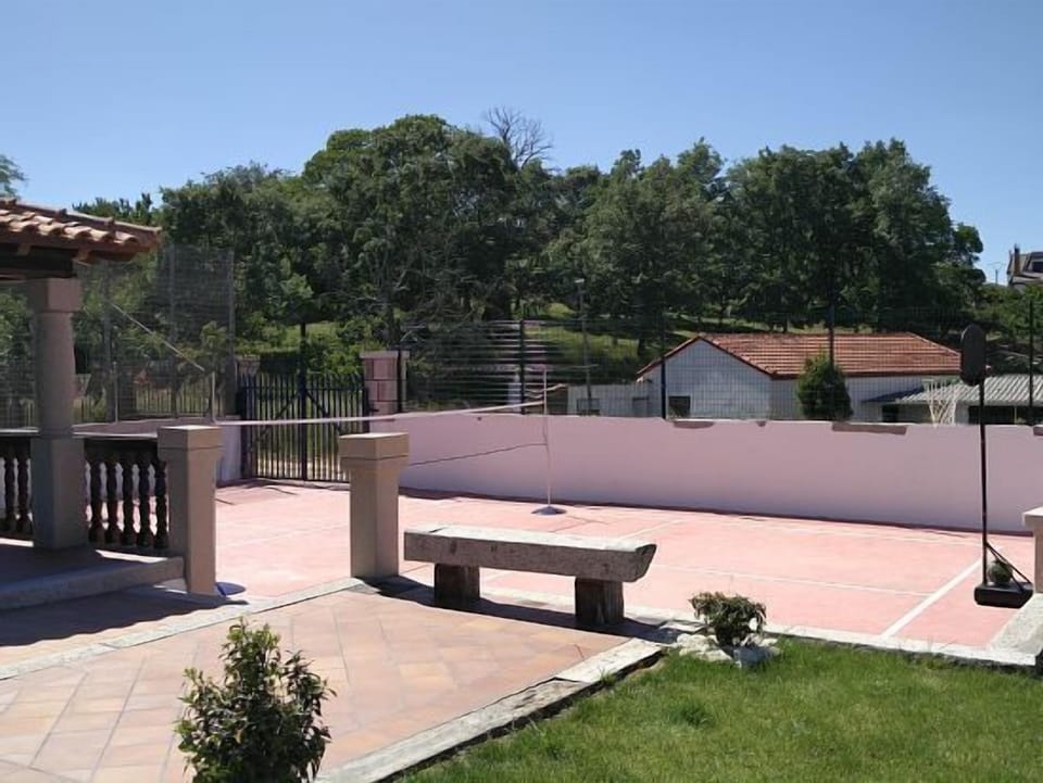 Sport court