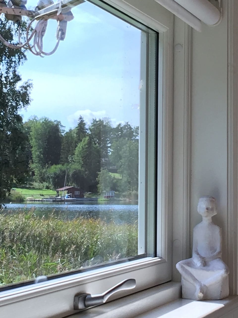 Sea view from every window in the living room
