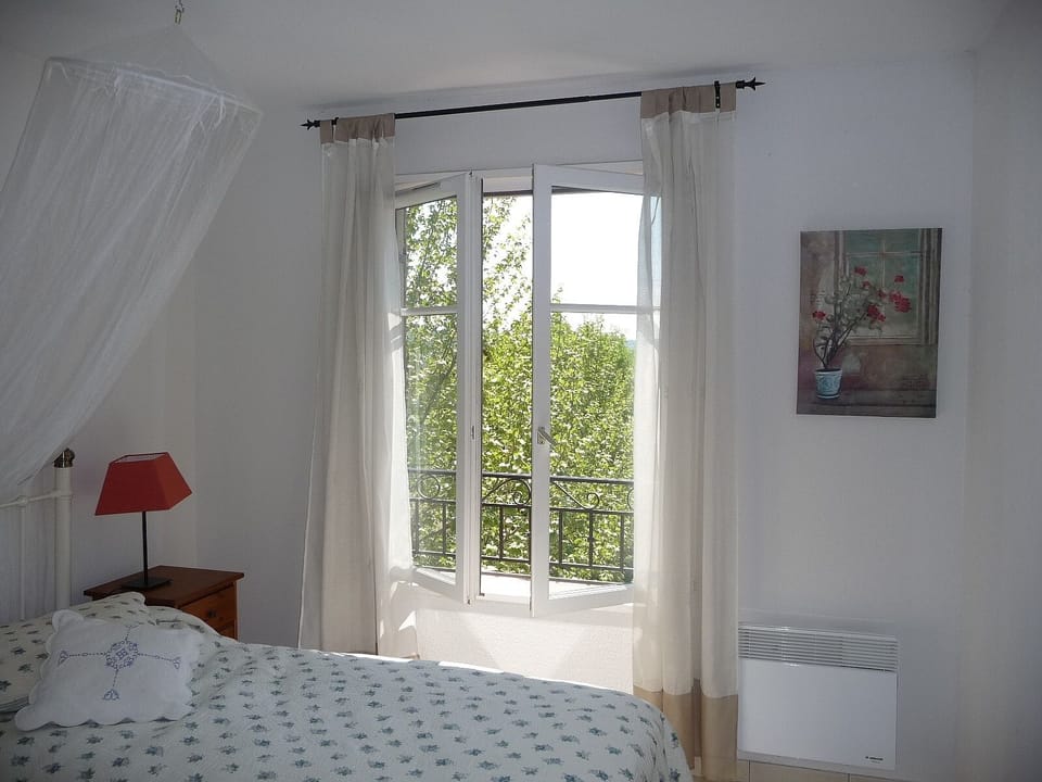 Twin Bedroom