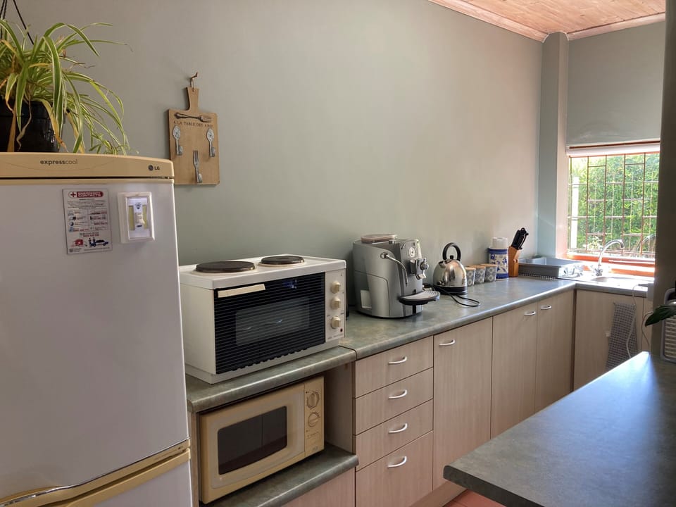 Studio Kitchenette