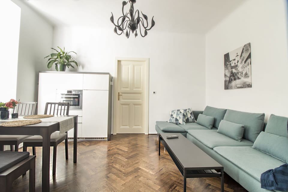 Living room / dining room