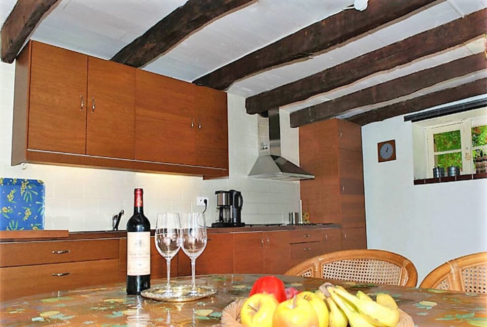 Grand Pessel Kitchen 