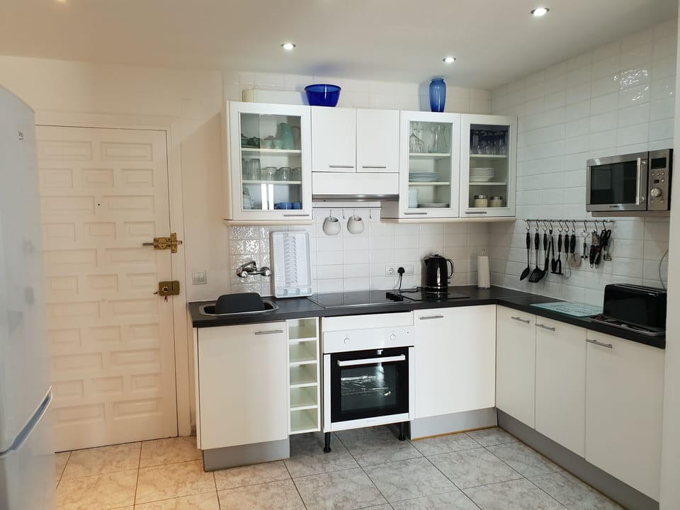 Fully equipped kitchen