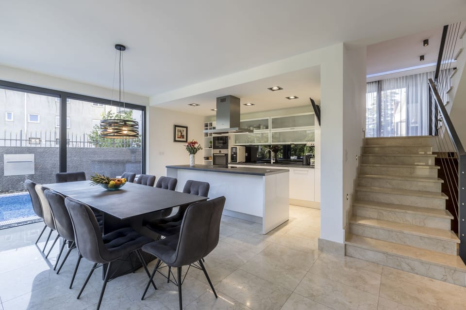 Kitchen and dining area