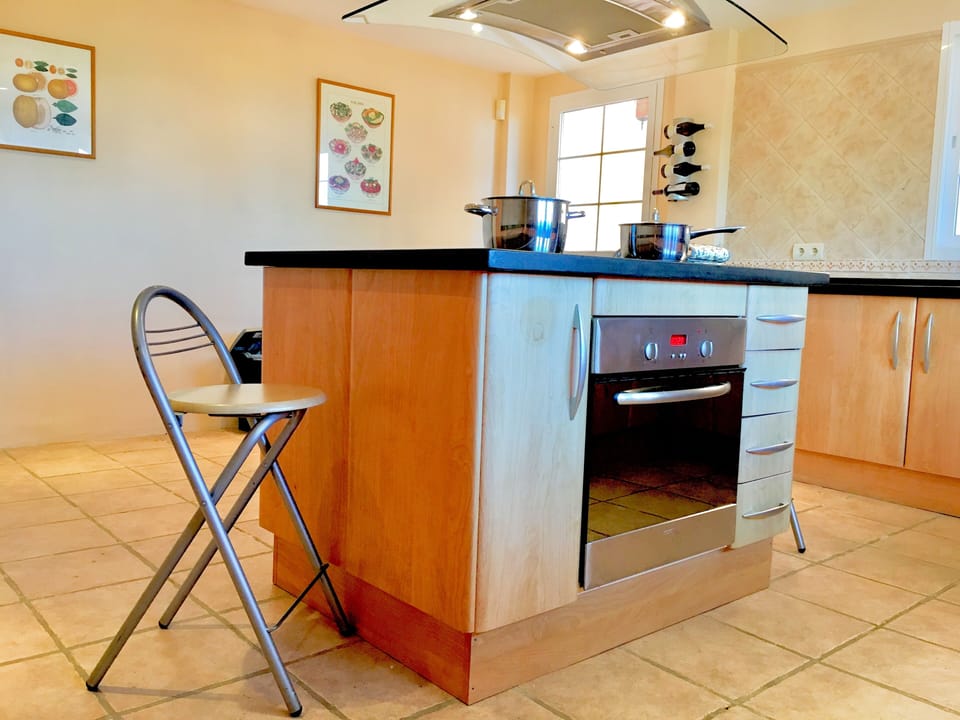 Full equipped kitchen .