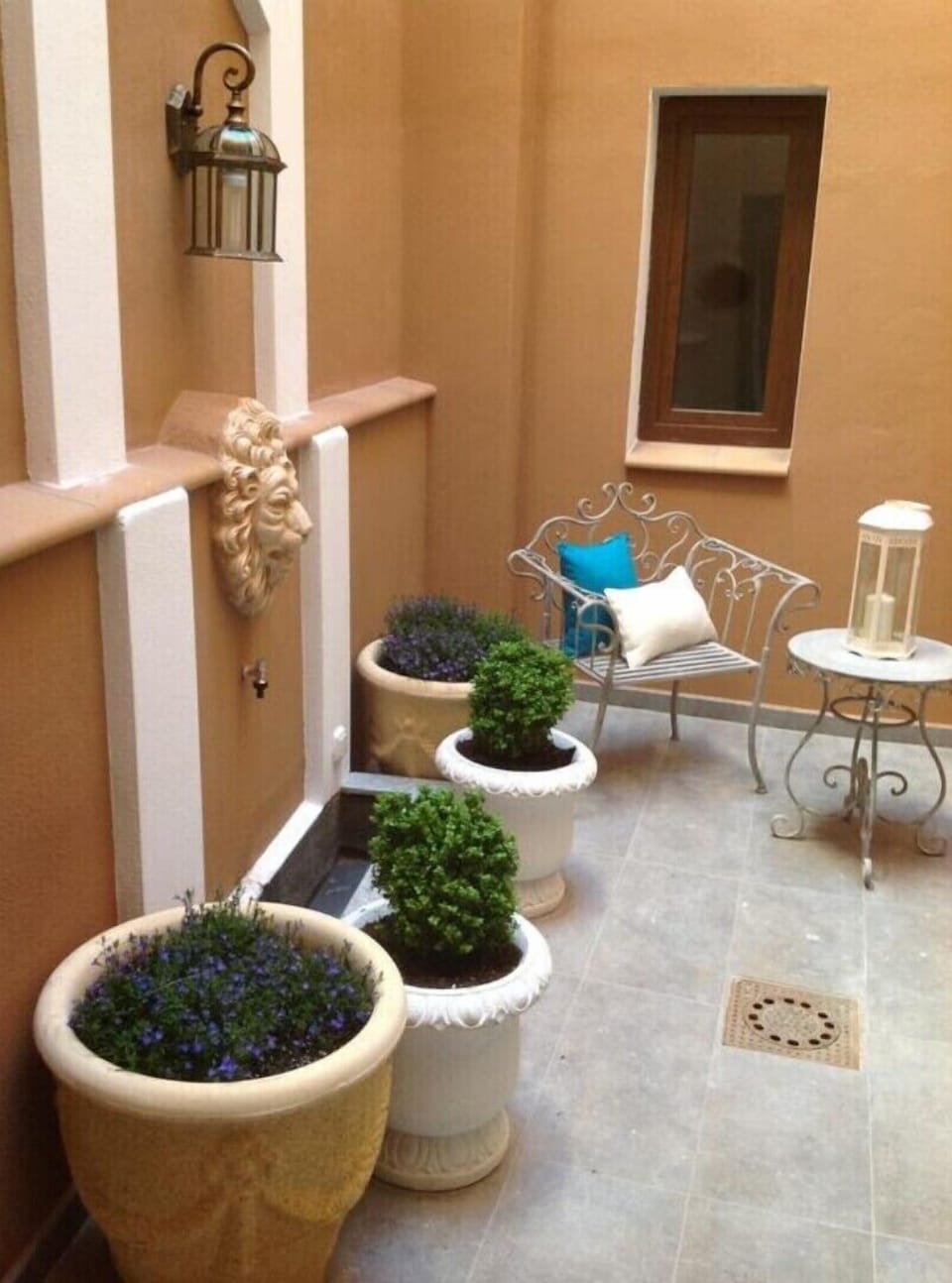 Terrace/patio