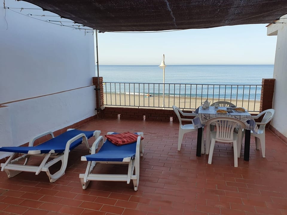 Terraza con vistas al mar