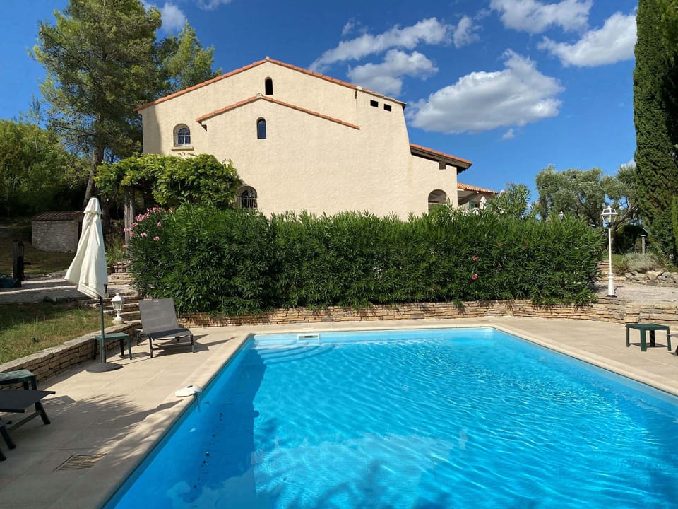 side of villa from poolside