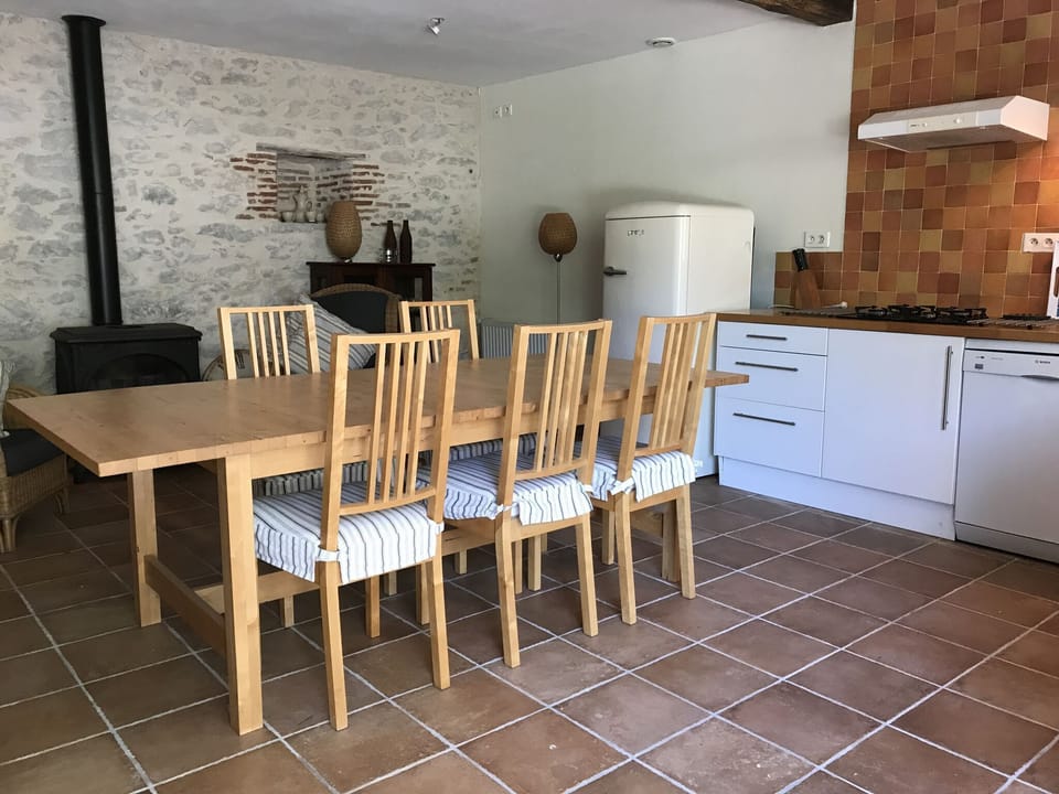 Kitchen and dining area.