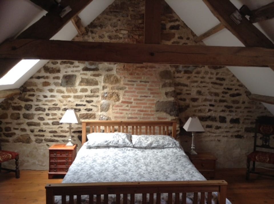 Double bedroom with fabulous beams.