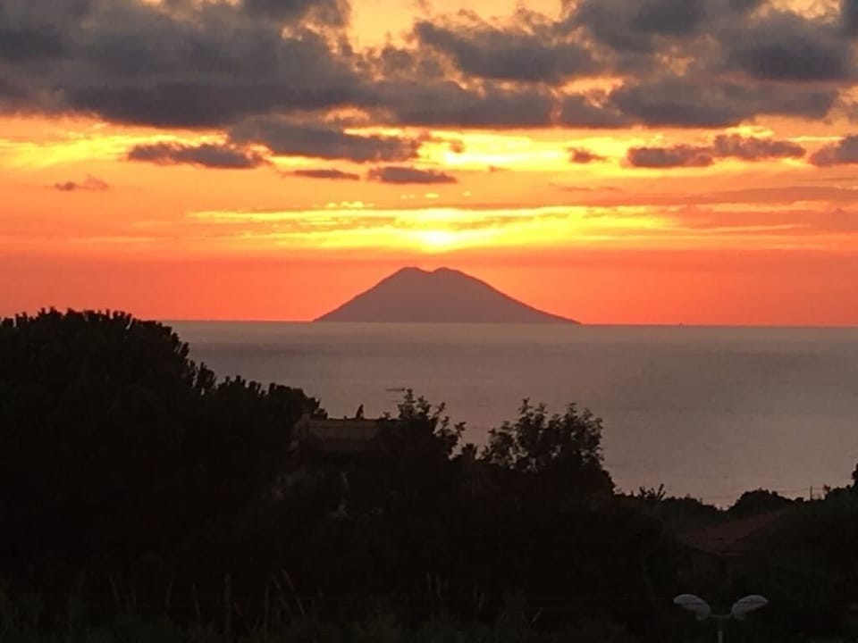 Sangeni home holidays - Apartament n.1, at the ground floor with veranda Apartment in Calabria