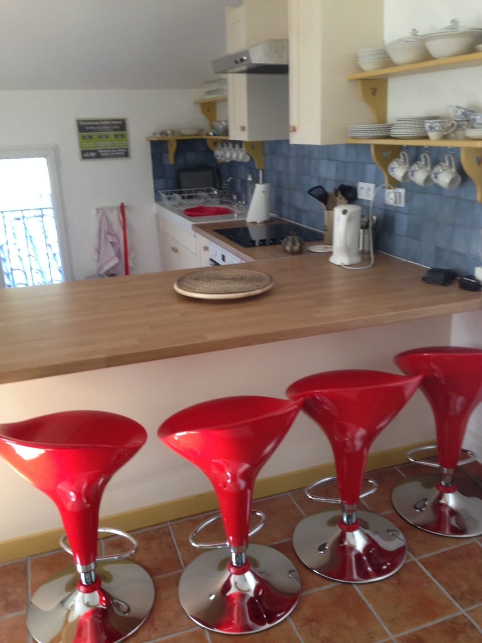 breakfast bar