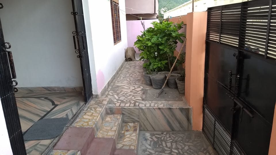 Entrance to the property - right  hand side view