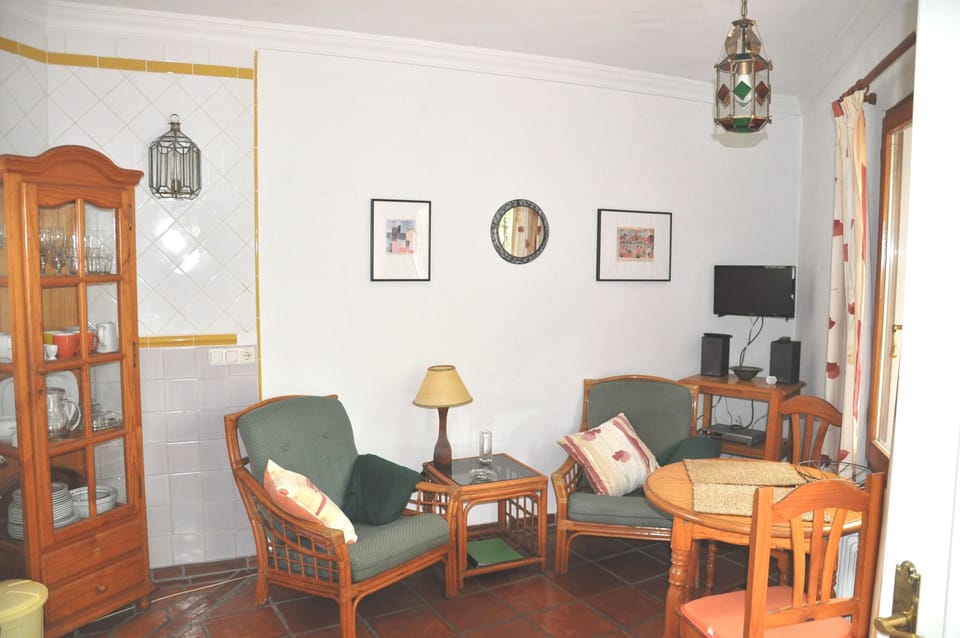 Cosy living room with dining place.