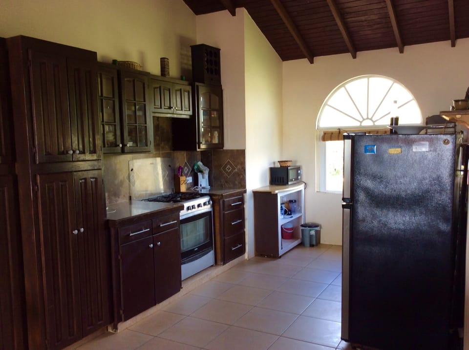 Fully equipped, spacious kitchen with high ceilings!