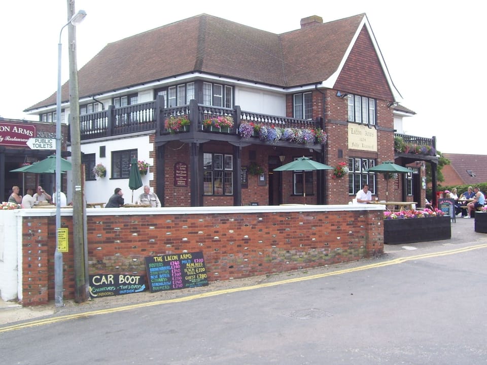 Langdon Arms