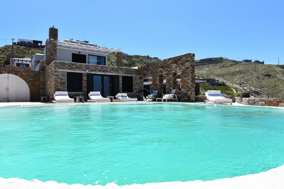 The villa and pool