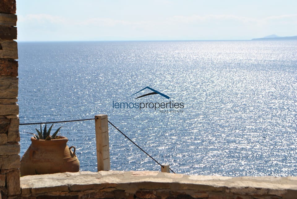 Private access to the sea
